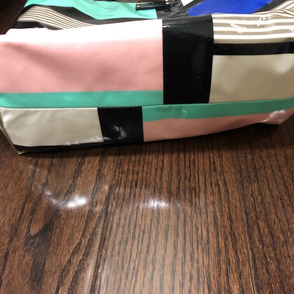 Kate Spade tote - Picture 3 of 7